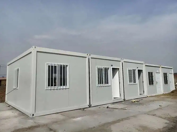 為什么在工地上常常能夠見到打包箱房？